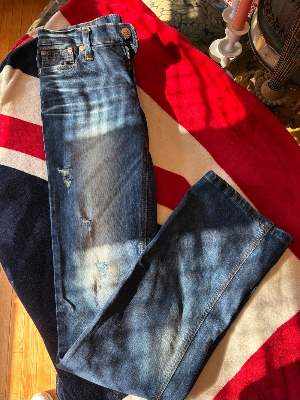 Affliction Jade Women’s Size 28 Distressed Bootcut Jeans Embroidered Y2K Denim